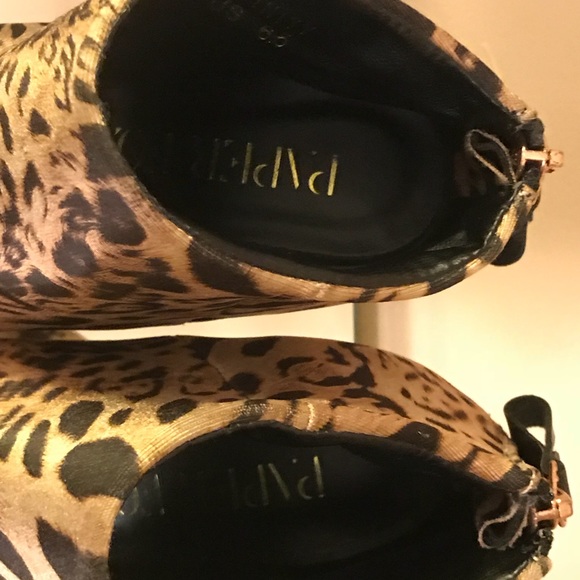 NWOB Leopard print & black pointy toe booties. - Picture 5 of 7